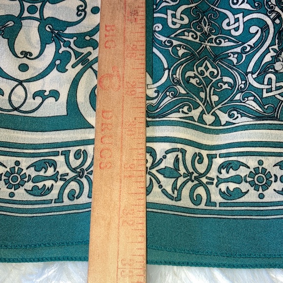 🤩BOGO!. FRIDAN geometric design scarf, 36” sq. blued green, wh. & blk - Picture 4 of 6